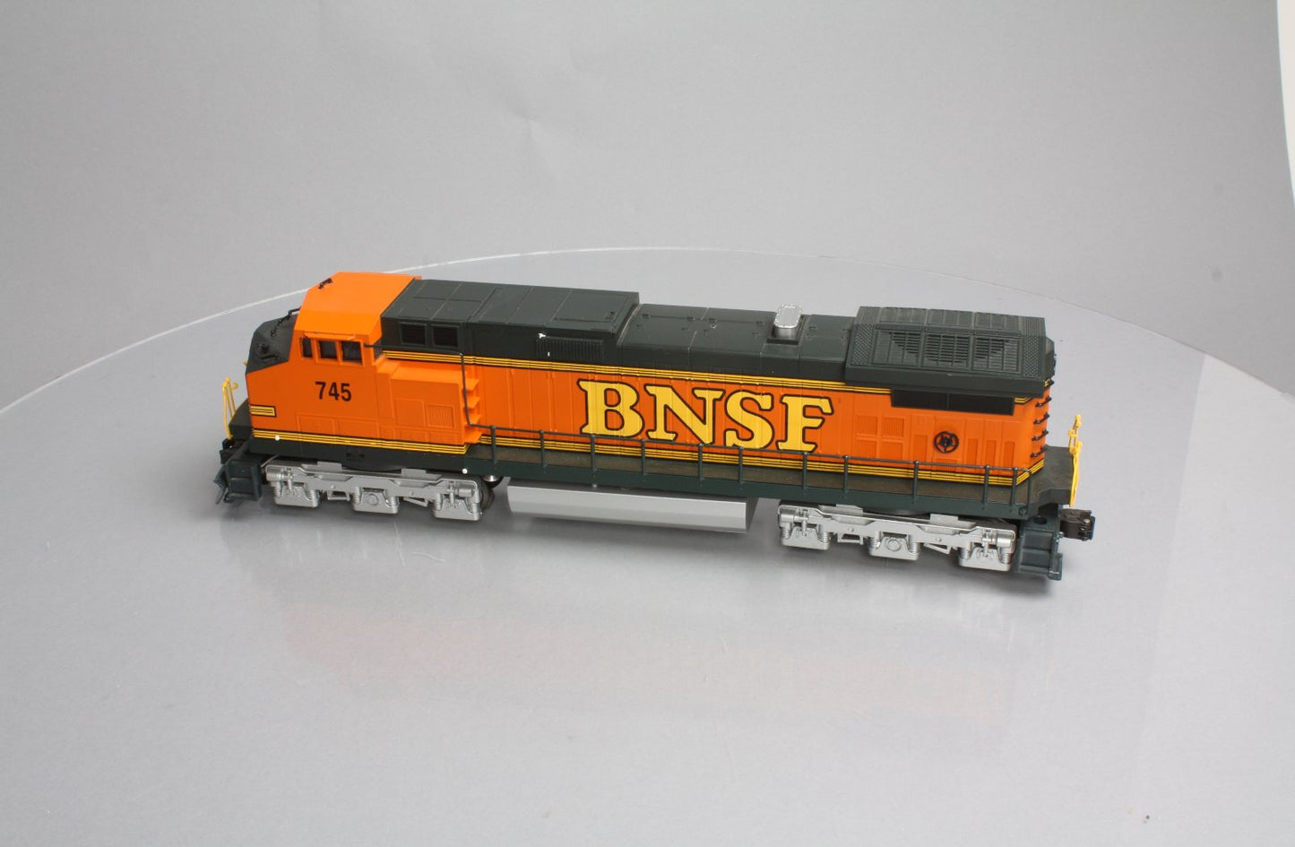 Lionel 6-18233 O BNSF GE Dash 9 Diesel Locomotive #745 LN/Box
