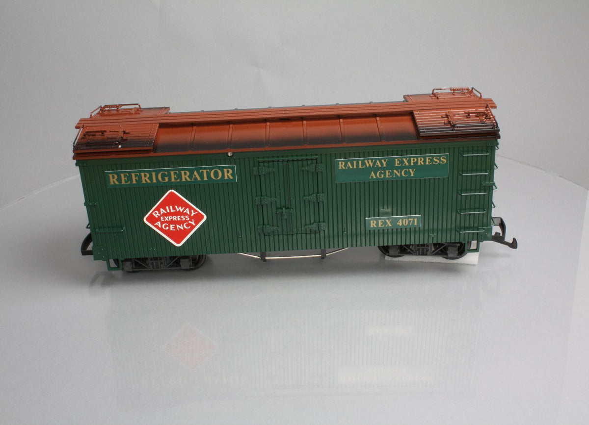LGB 4071 G Scale Railway Express Agency Reefer Car NIB