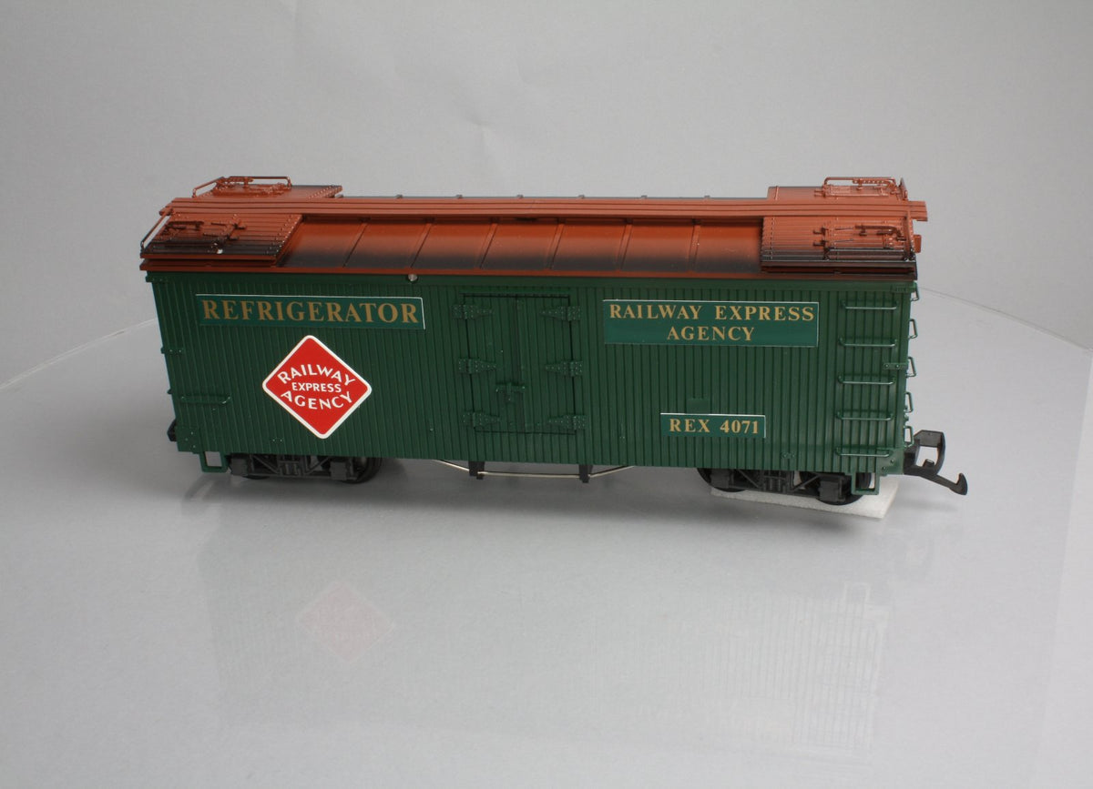 LGB 4071 G Scale Railway Express Agency Reefer Car NIB