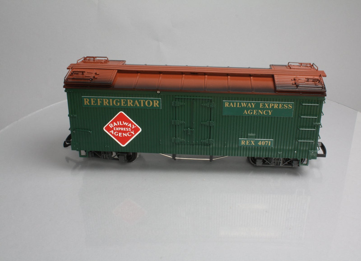 LGB 4071 G Scale Railway Express Agency Reefer Car NIB