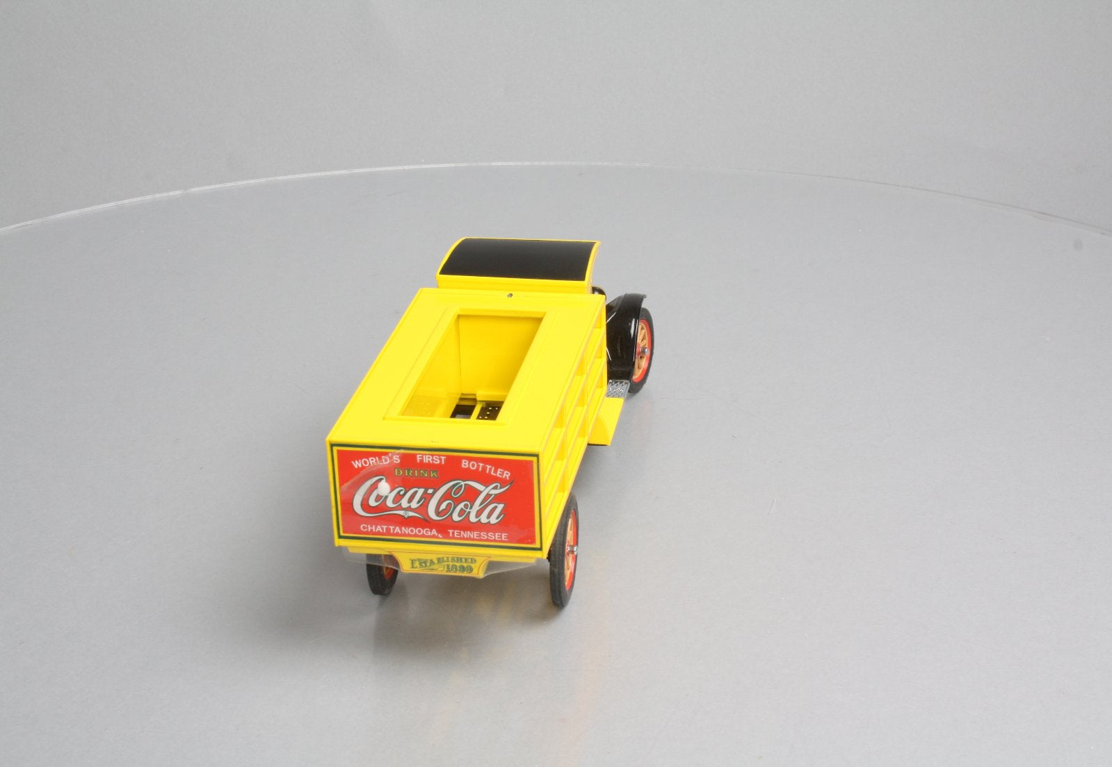 Danbury Mint 127-001 1:24 1931 Coca-Cola Delivery Truck  EX/Box