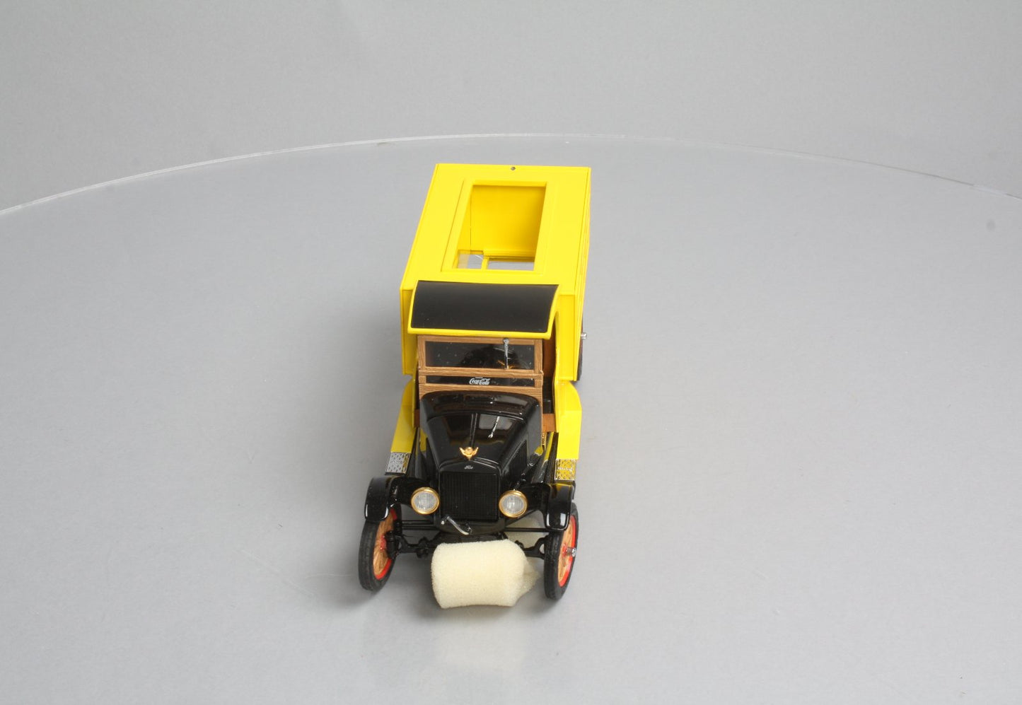 Danbury Mint 127-001 1:24 1931 Coca-Cola Delivery Truck  EX/Box