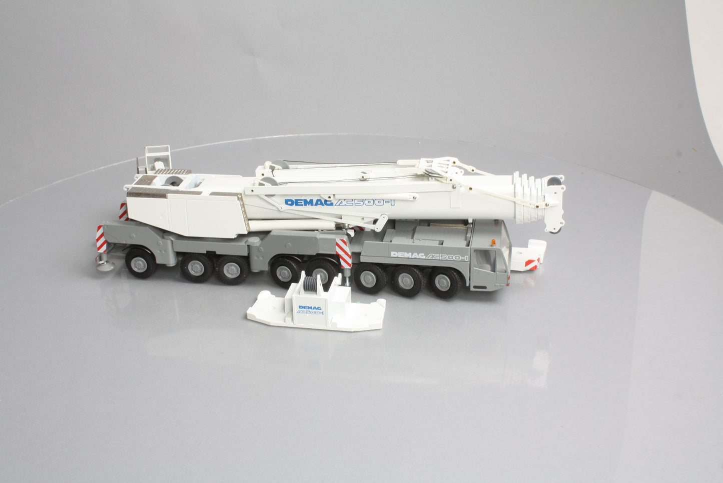 Conrad 2095 1:50 DEMAG AC 500-1 Mobile Telscoping Boom Crane LN/Box