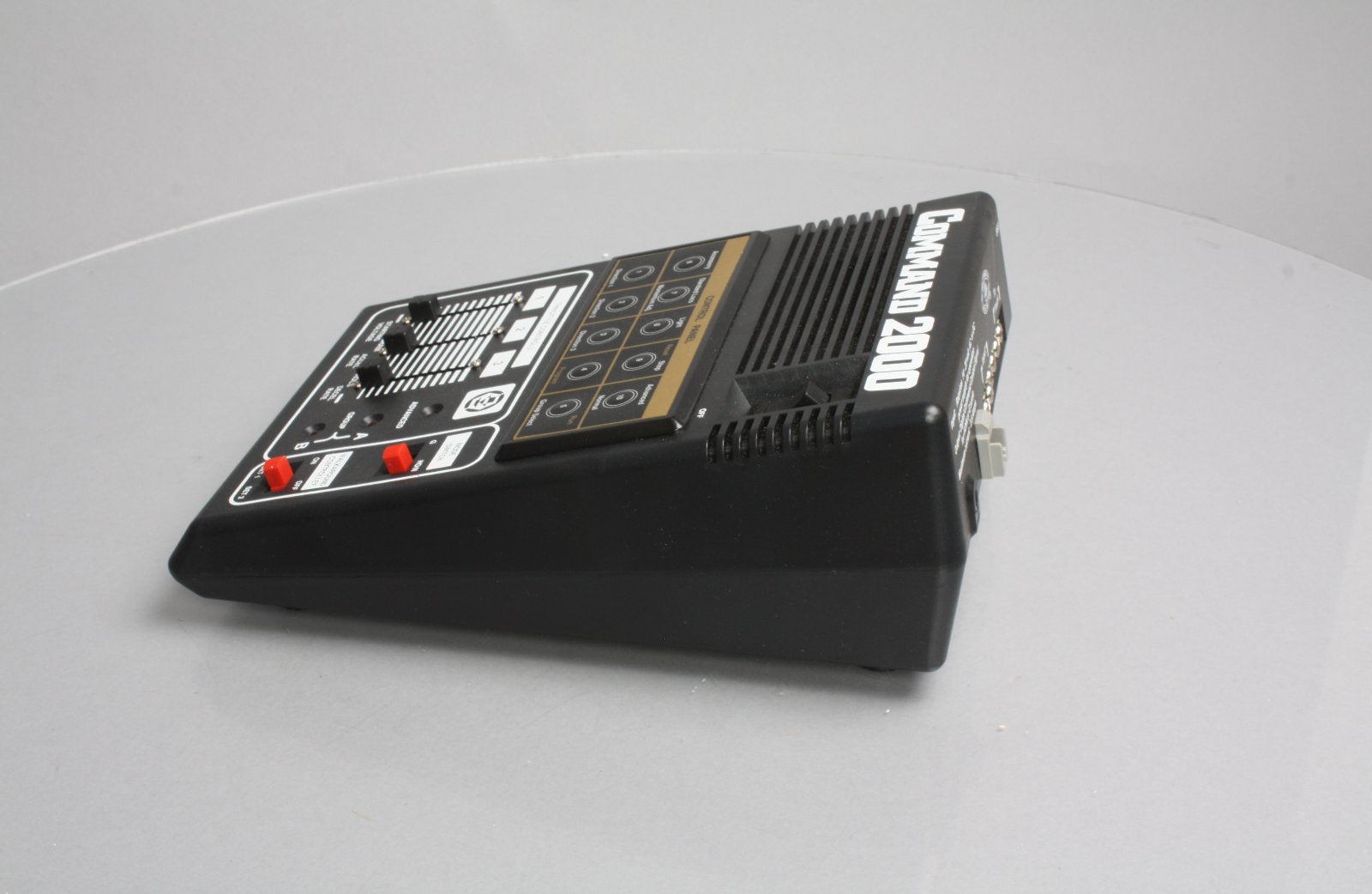 MRC AD090 G Command 2000 DCC System Controller