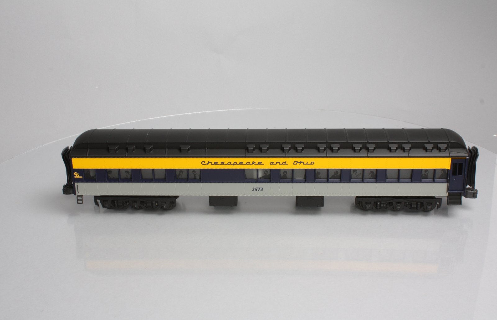 Lionel 6-19090 O Gauge Chesapeake & Ohio Heavyweight Diner Car LN/Box