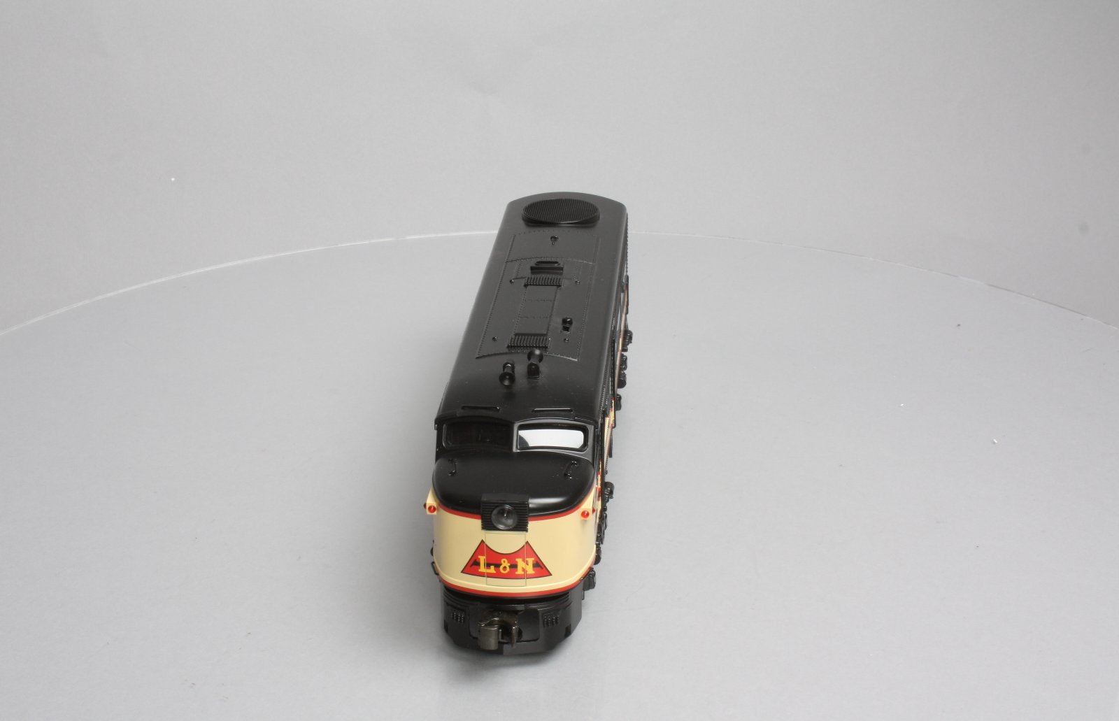 Williams FA-3003 Louisville & Nashville FA-1 Non-Powered Locomotive #335 LN/Box