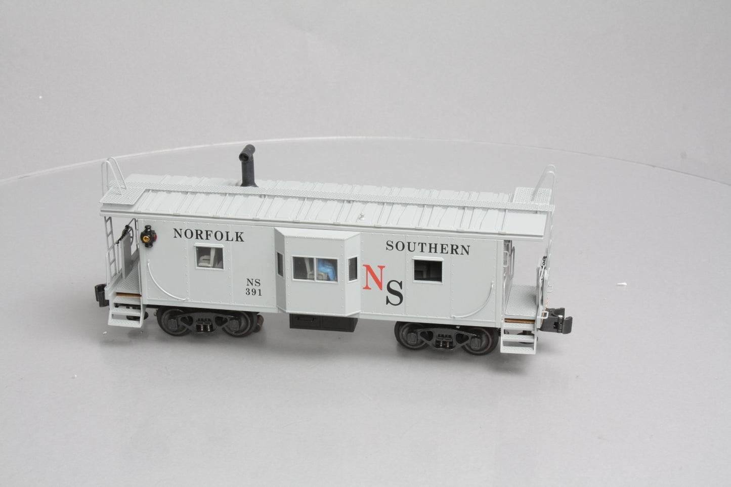 K-Line K612-1831 NS Bay Window Illuminated Caboose LN/Box