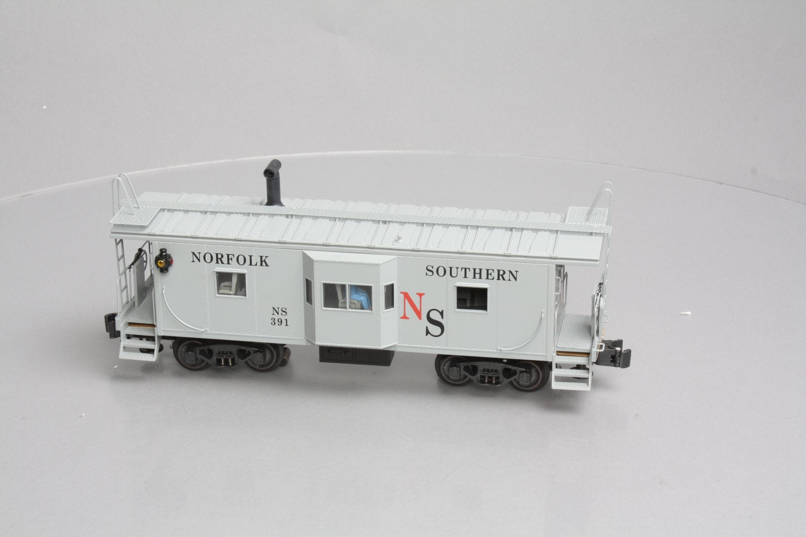 K-Line K612-1831 NS Bay Window Illuminated Caboose LN/Box
