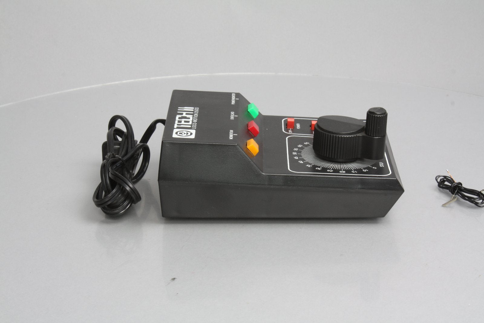MRC 2500 HO Scale Loco-Motion Tech II Model Train Control LN/Box
