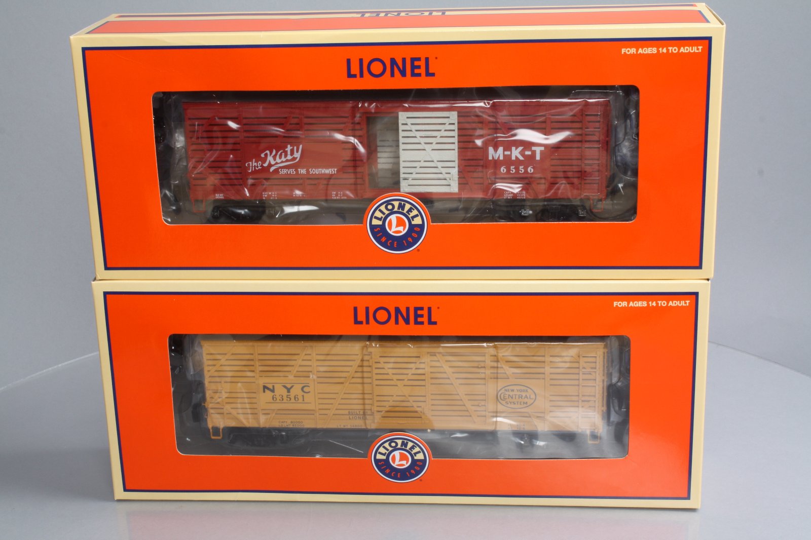 Lionel 6-17721 O Gauge Postwar Scale 40-Ton Stock Car (Set of 2)