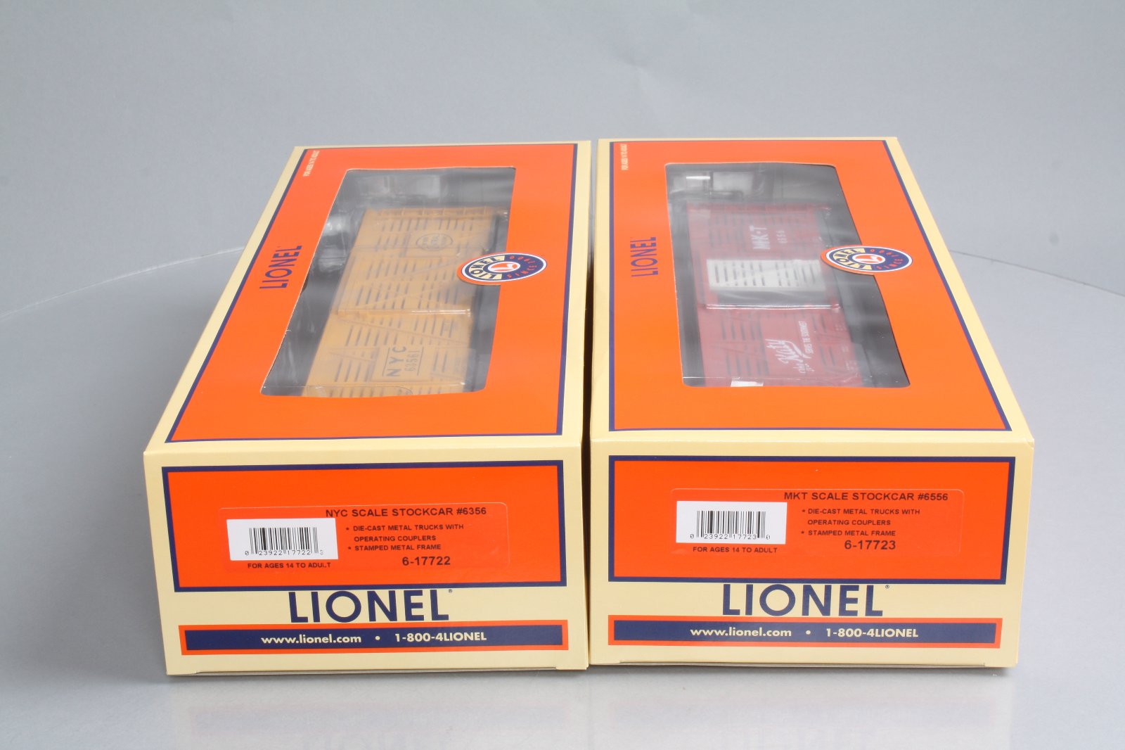 Lionel 6-17721 O Gauge Postwar Scale 40-Ton Stock Car (Set of 2)