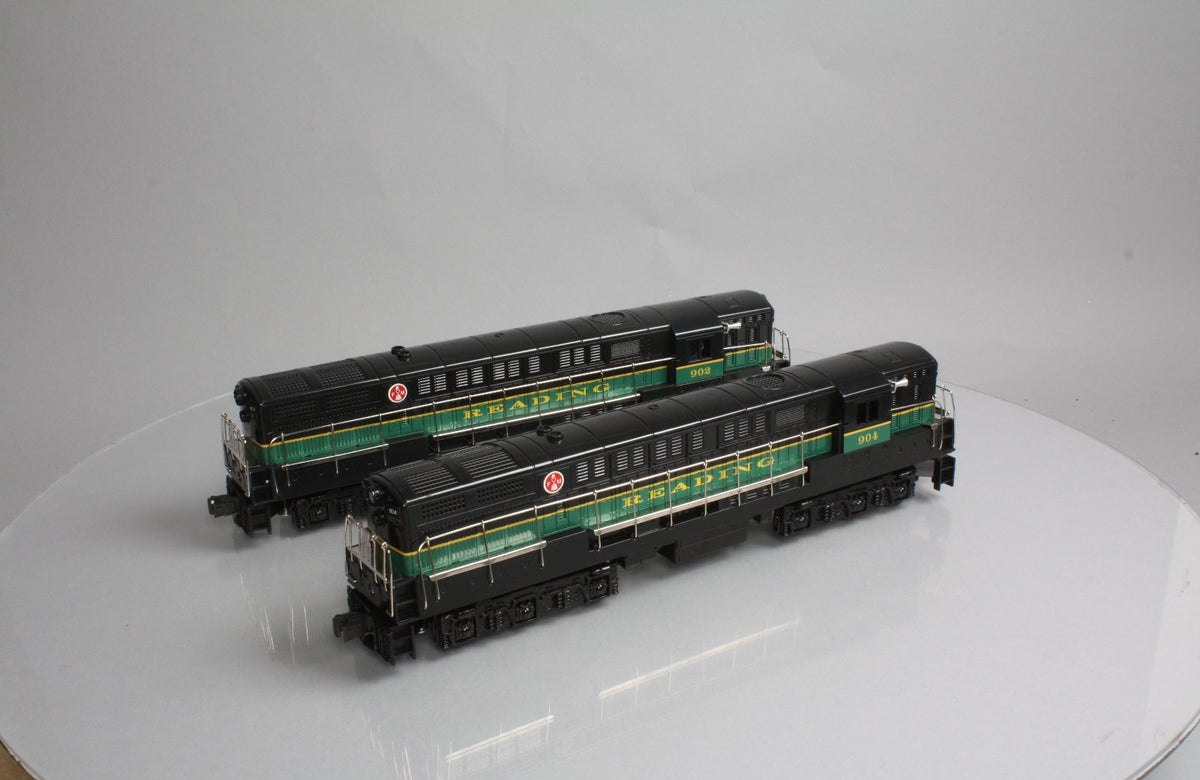 Williams FM203H O Gauge Reading FM Trainmaster Diesel Set #903 & #904 LN/Box