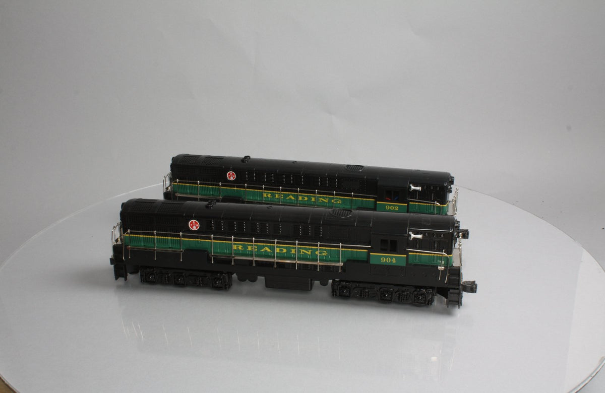 Williams FM203H O Gauge Reading FM Trainmaster Diesel Set #903 & #904 LN/Box