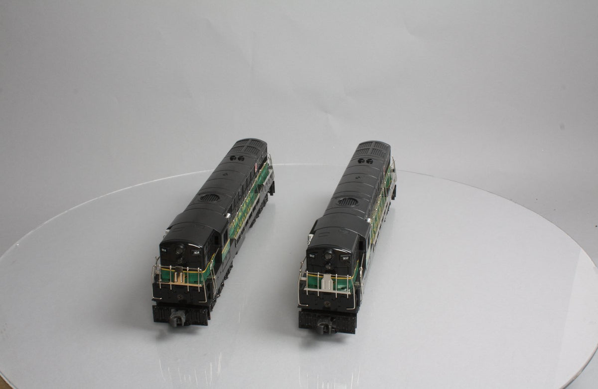 Williams FM203H O Gauge Reading FM Trainmaster Diesel Set #903 & #904 LN/Box