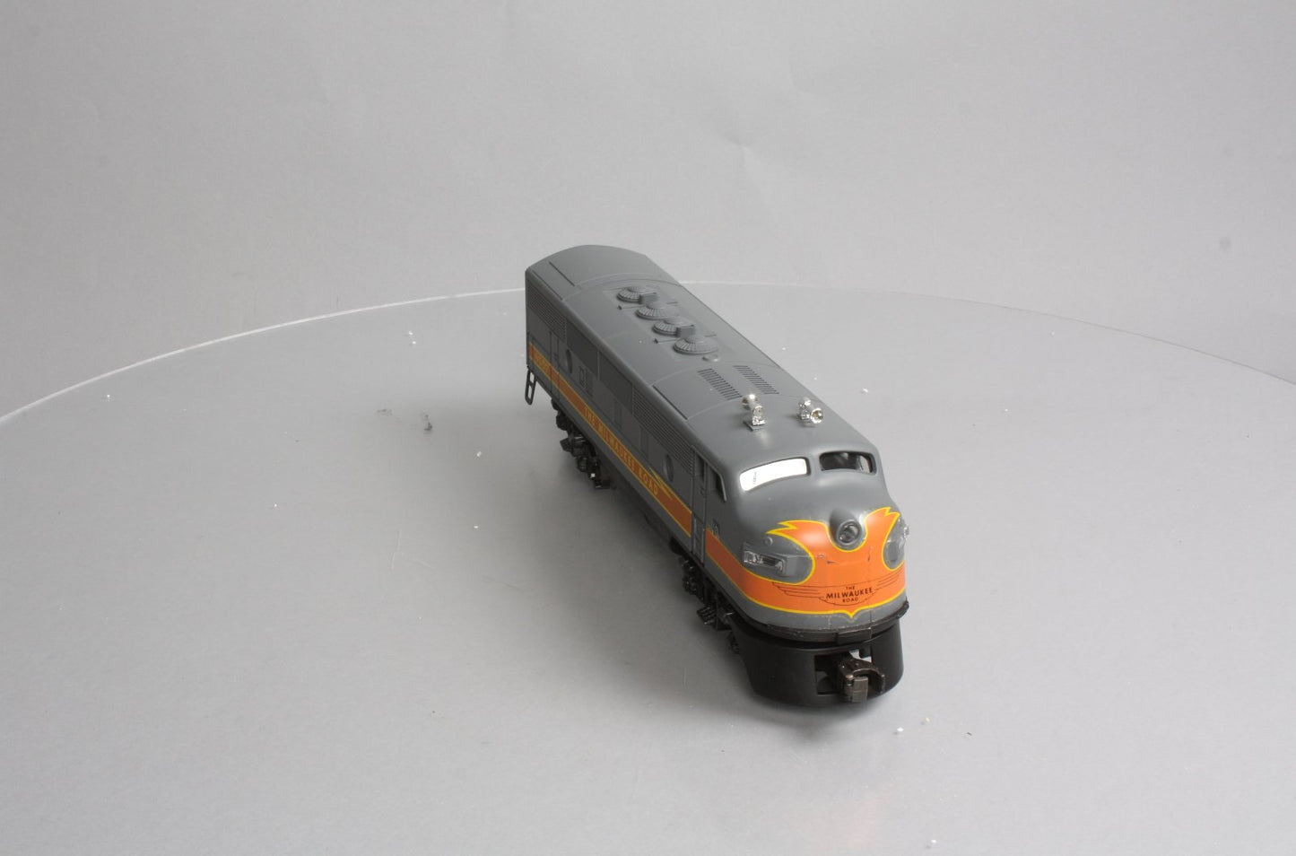 Lionel 6-8557 O Milwaukee Road F3 A Non-Powered Diesel Locomotive #8557 LN/Box