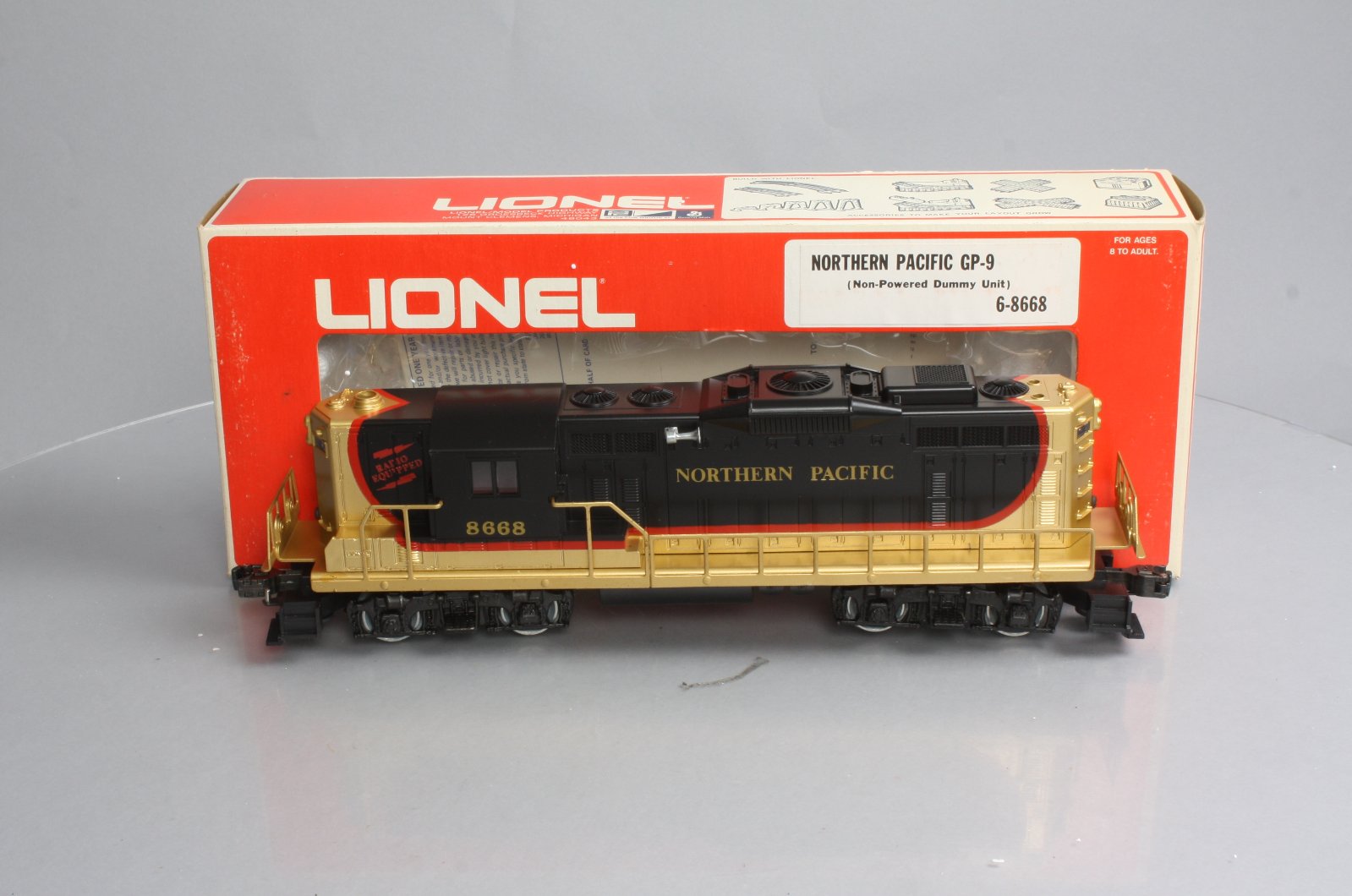 Lionel 6-8668 O Gauge Northern Pacific GP-9 Non-Powered Diesel Locomotive LN/Box
