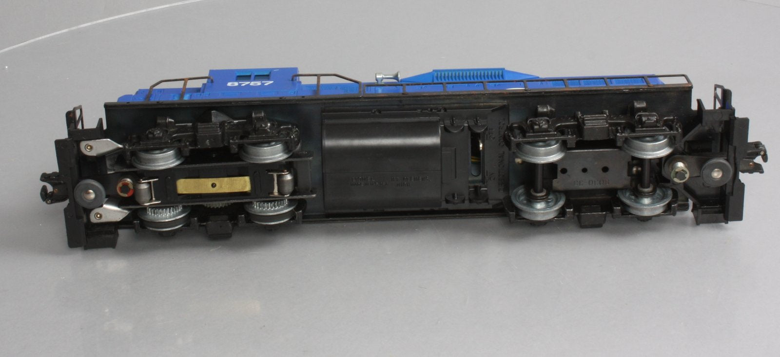 Lionel 6-8757 O Gauge Conrail GP-9 Diesel Locomotive LN/Box