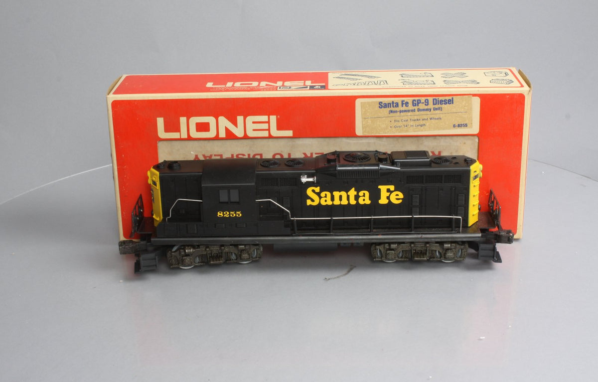 Lionel 6-8255 O Gauge Santa Fe GP-9 Dummy Diesel Locomotive NIB