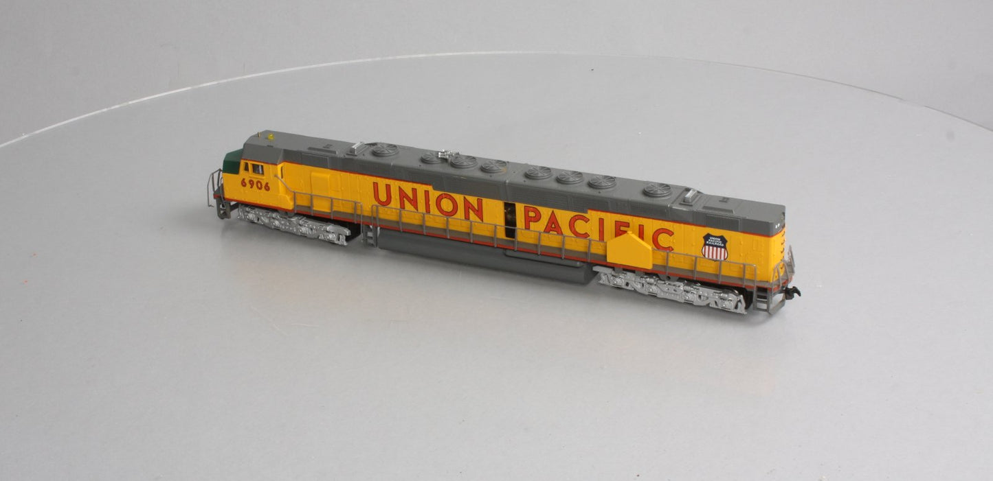 Spectrum 81302 HO Union Pacific EMD DD40AX 16 Wheel Drive Diesel Locomotive MT/Box