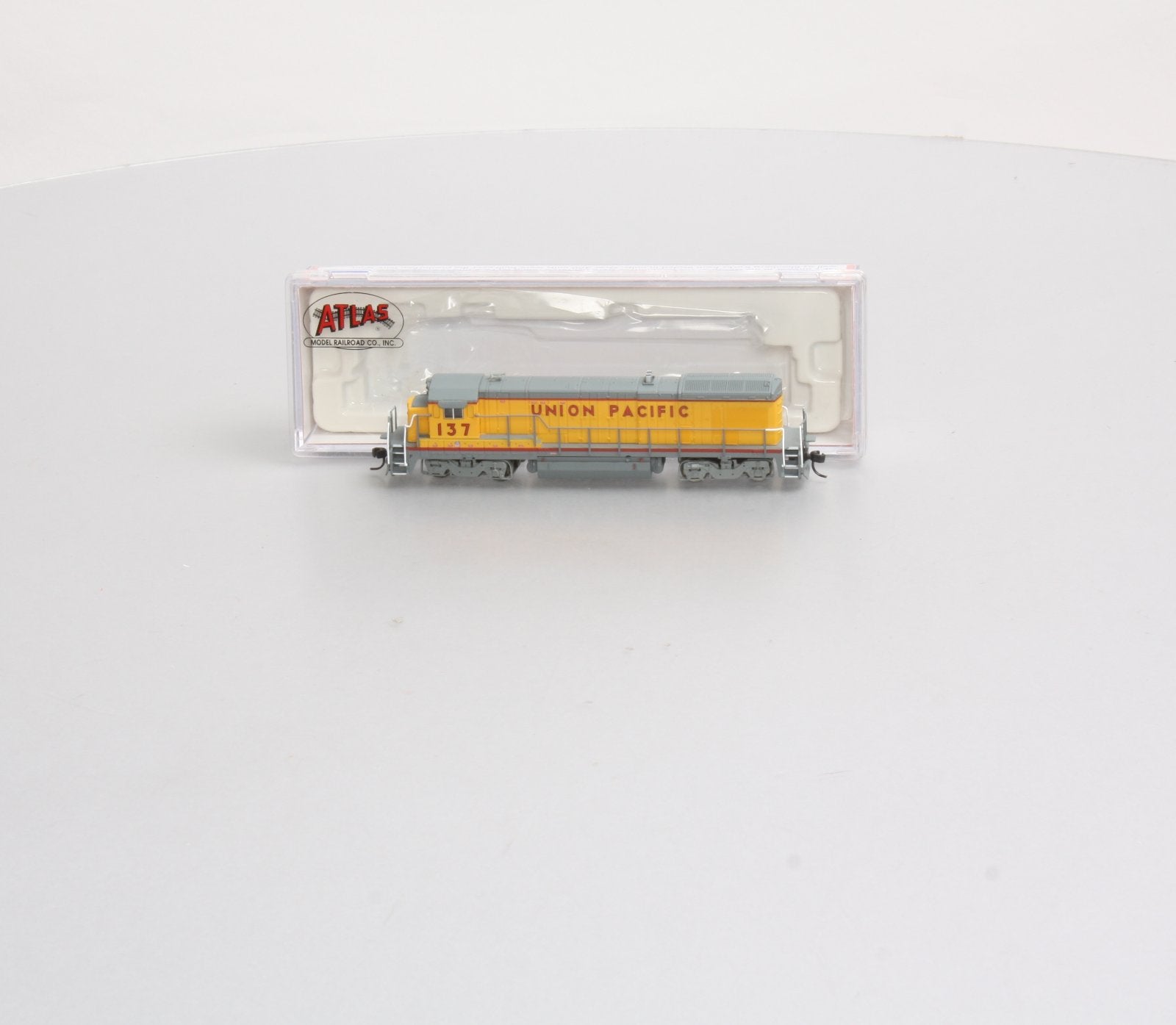 Atlas 49728 N Scale Union Pacific B23-7 Diesel Locomotive #137