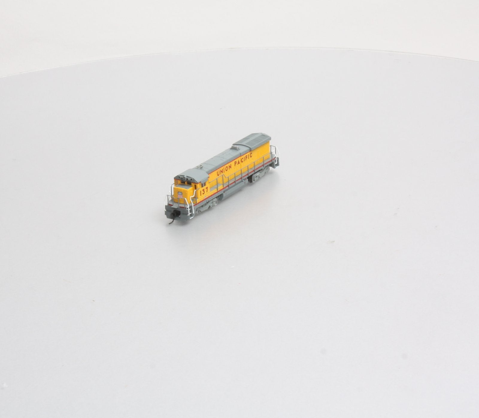 Atlas 49728 N Scale Union Pacific B23-7 Diesel Locomotive #137