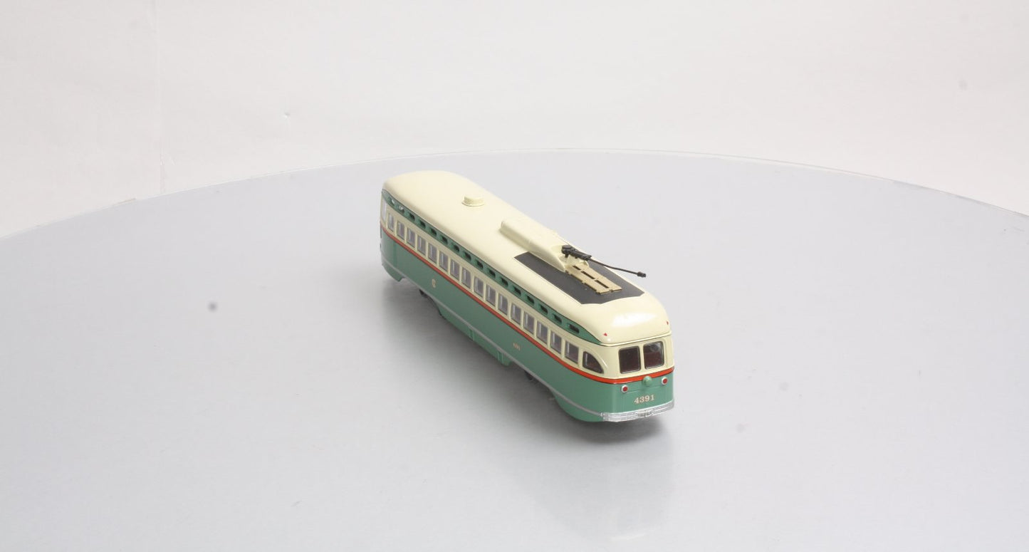 Corgi US55027 1:50 Chicago Surface Lines PCC Streetcar