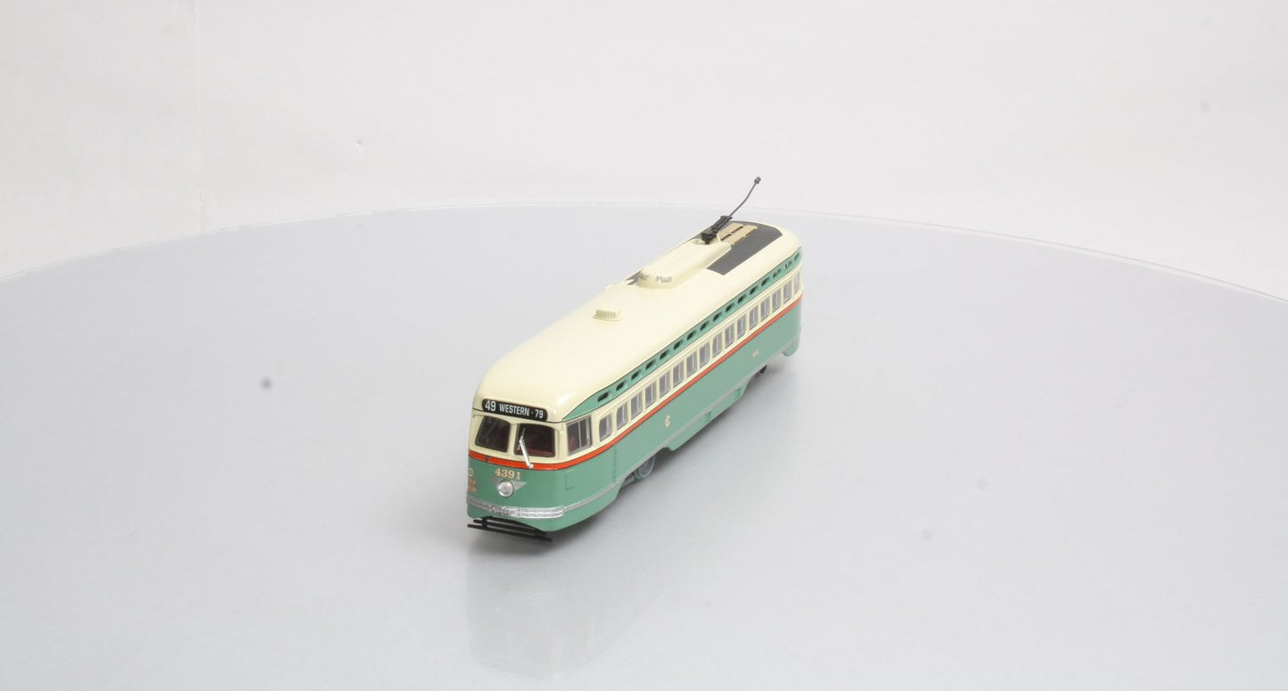 Corgi US55027 1:50 Chicago Surface Lines PCC Streetcar