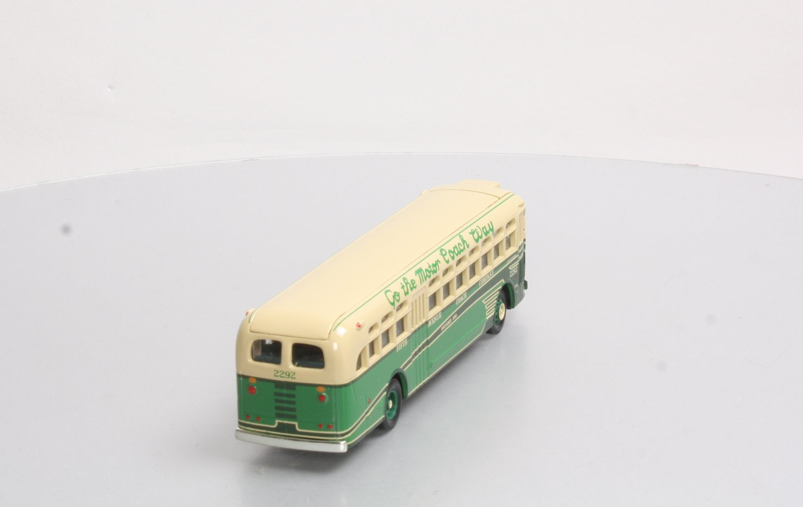 Corgi 98604 1:50 Fifth Avenue Coach Co. GM 4507 Bus # 2292
