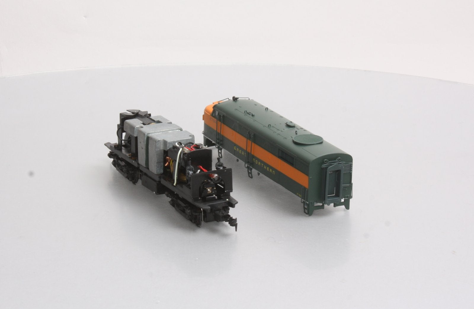 Proto 2000 8359 HO Scale Great Northern FA2 Diesel Locomotive #278A