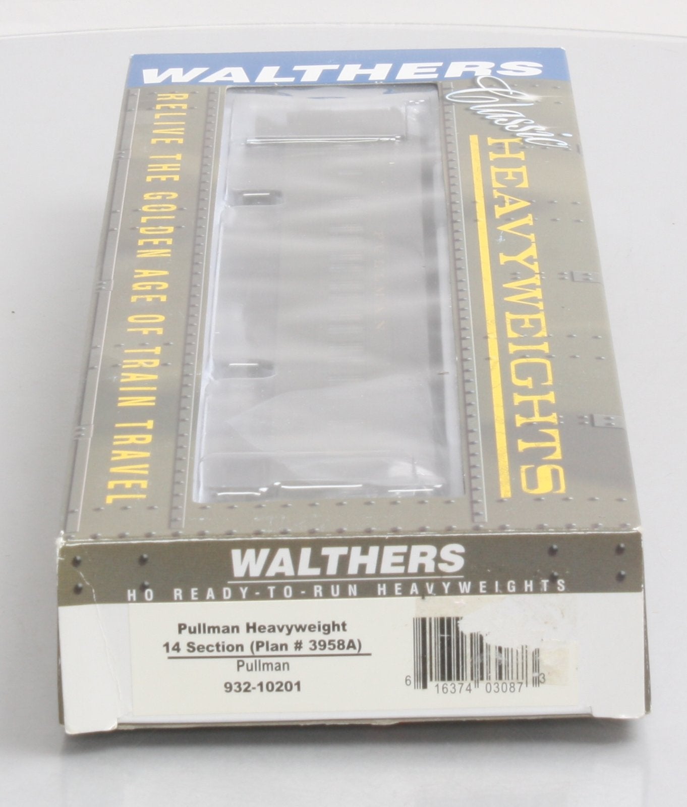 Walthers 932-10201 HO Scale Pullman Heavyweight 14 Section Passenger Coach LN/Box