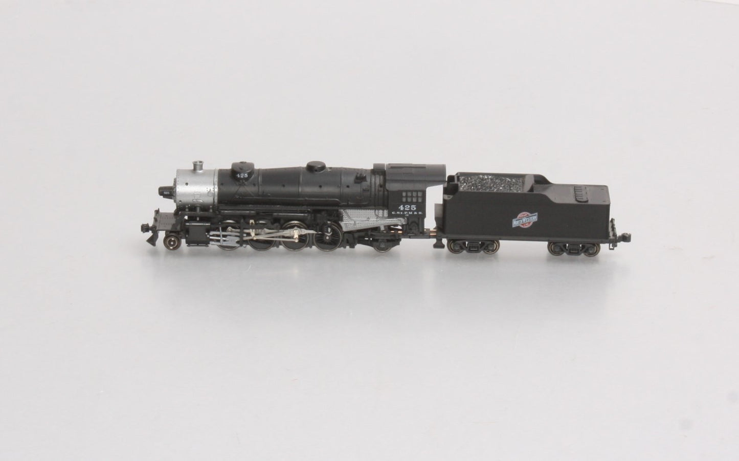 Kato 126-0203 Chicago & North Western 2-8-2 USRA Heavy Mikado Steam w/Tender LN/Box