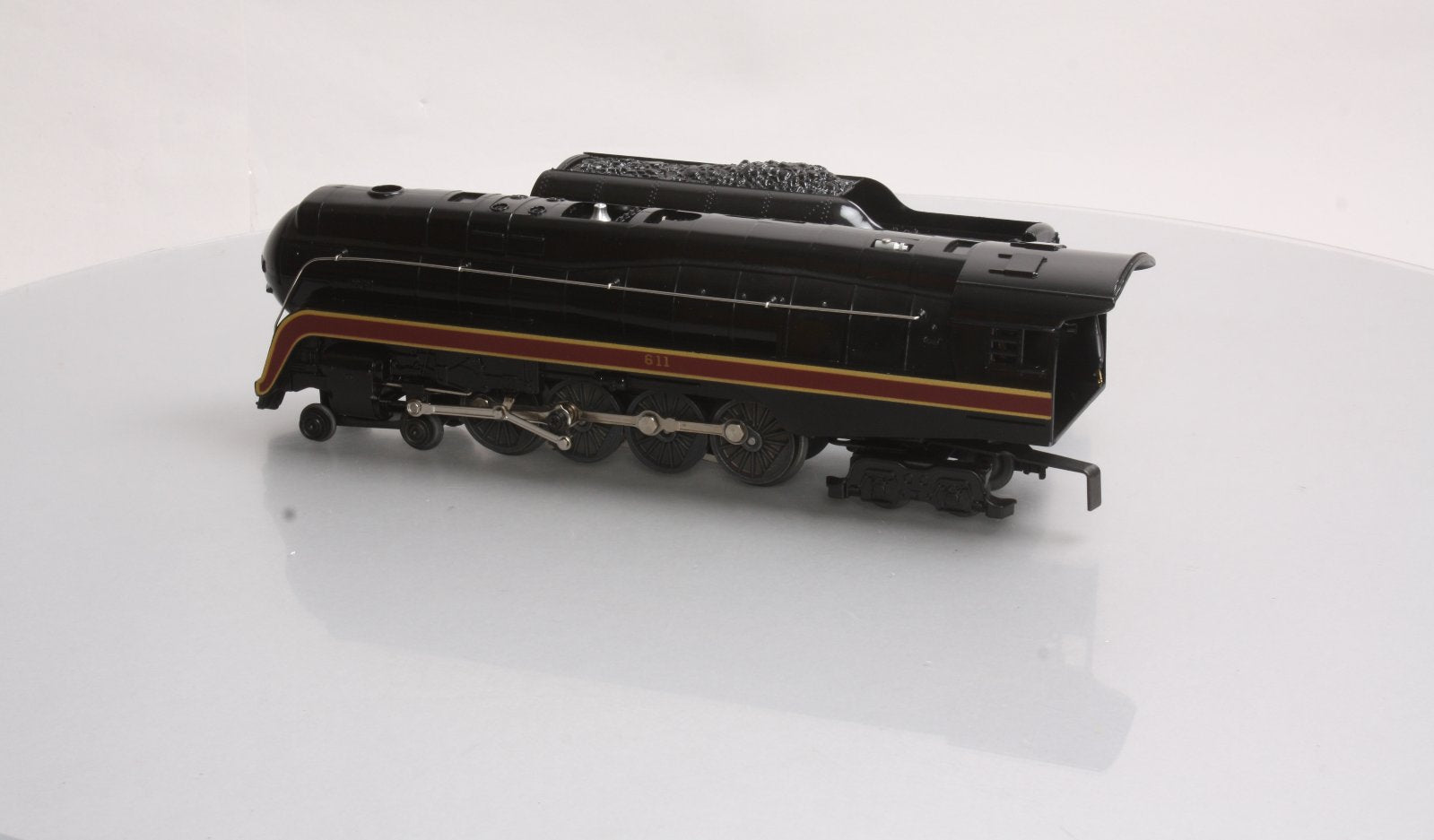 Lionel 6-8100 O Gauge Norfolk & Western 4-8-4 Steam Locomotive & Tender #611 EX/Box