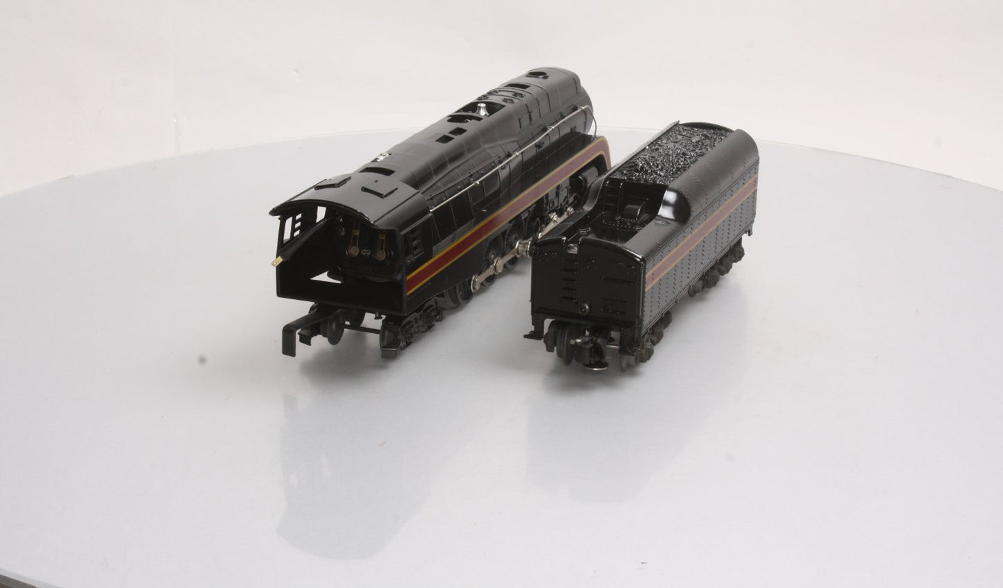 Lionel 6-8100 O Gauge Norfolk & Western 4-8-4 Steam Locomotive & Tender #611 EX/Box