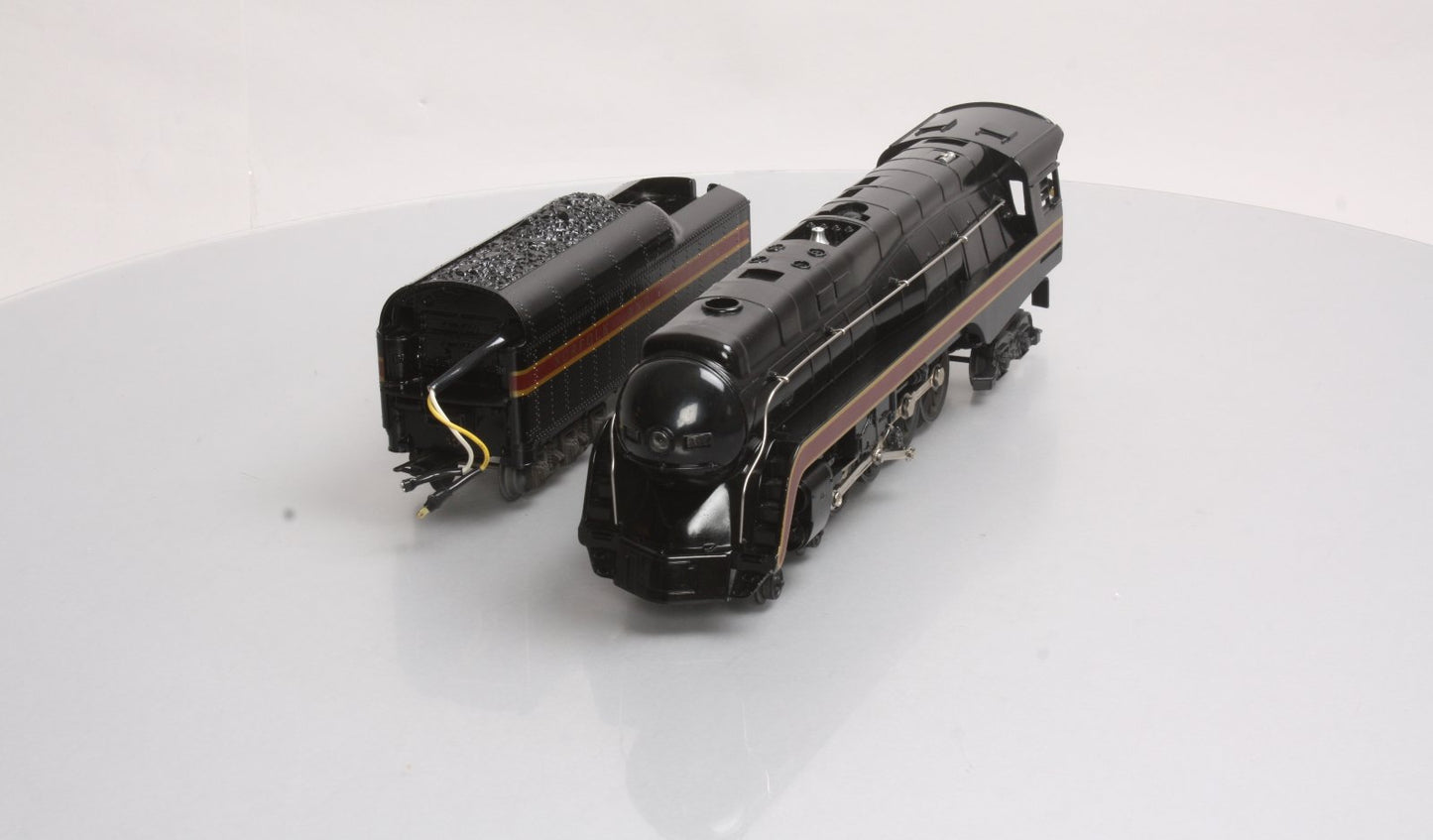 Lionel 6-8100 O Gauge Norfolk & Western 4-8-4 Steam Locomotive & Tender #611 EX/Box