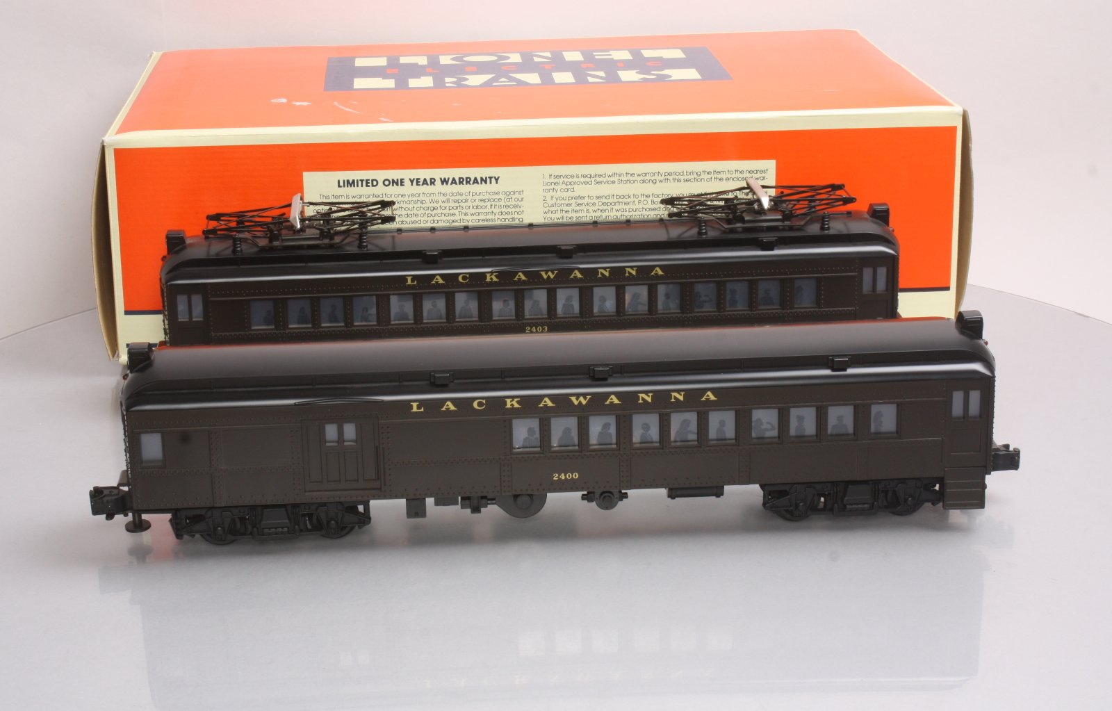 Lionel 6-18305 O Gauge Lackawanna Non-Powered Multiple-Unit Commuter Car Set LN/Box
