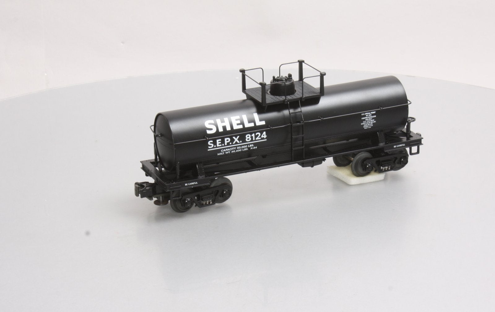 MTH 30-8101 O Gauge Shell Die-Cast Single Dome Tank Car #8124 NIB