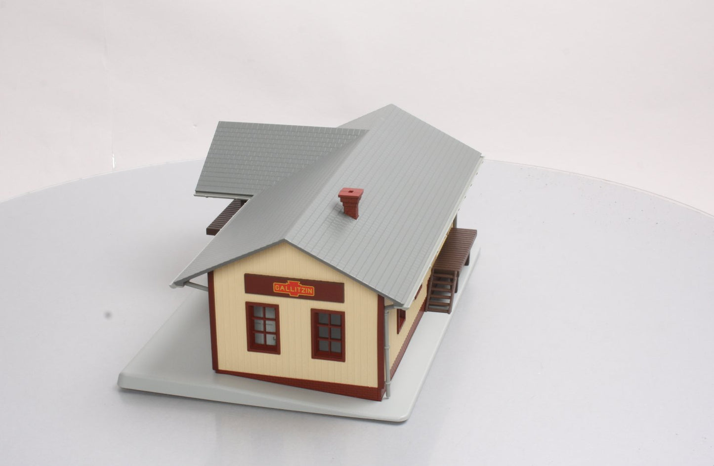 MTH 30-90143 Pennsylvania Train Depot EX/Box