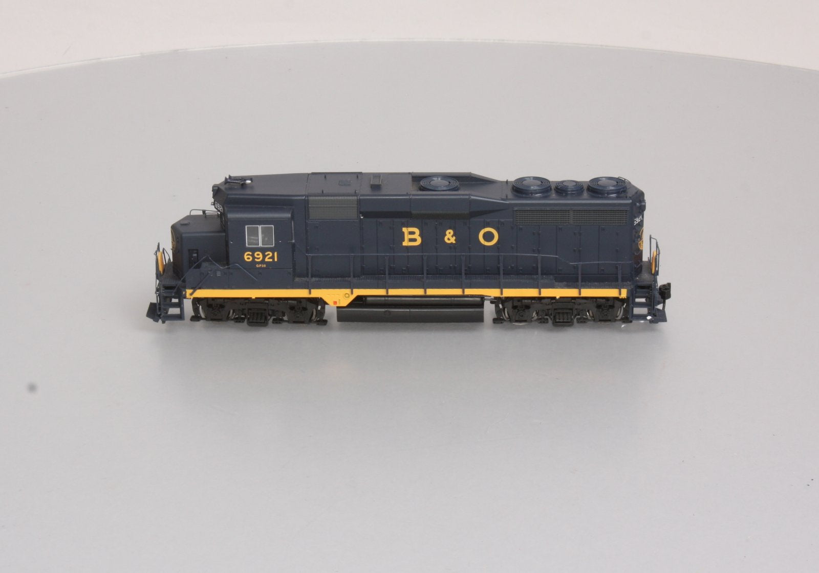 Proto 2000 21511 HO Baltimore & Ohio GP-30 Diesel Locomotive #6921