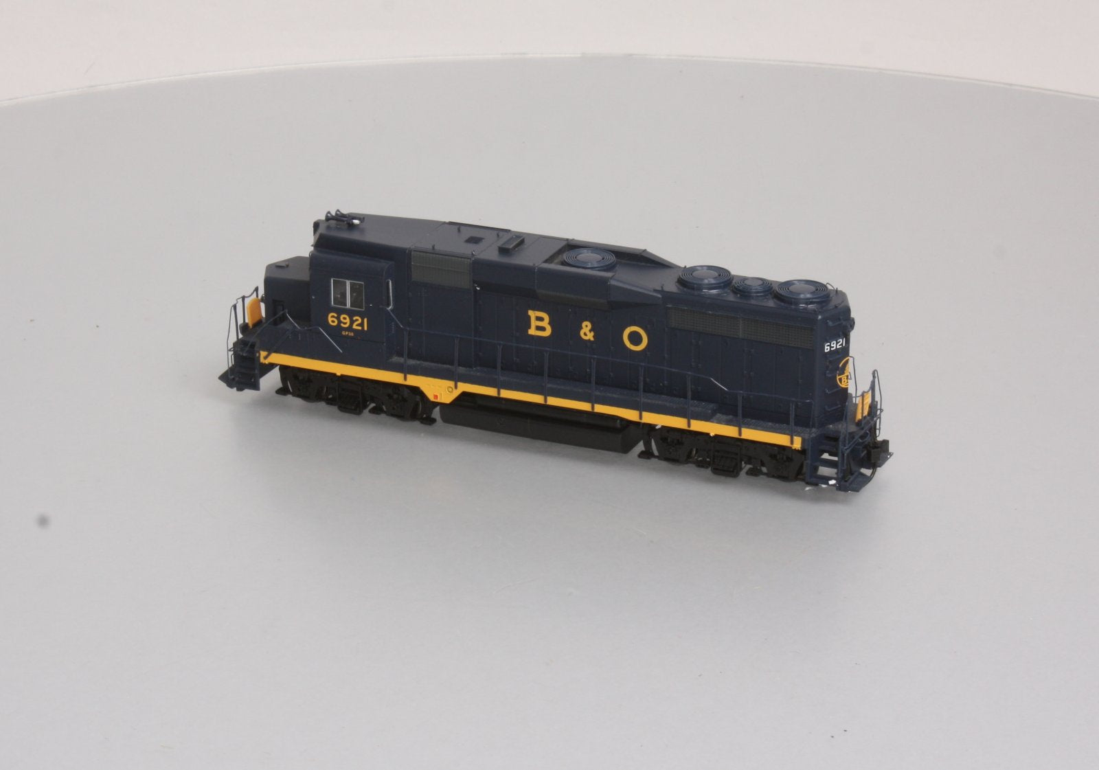 Proto 2000 21511 HO Baltimore & Ohio GP-30 Diesel Locomotive #6921