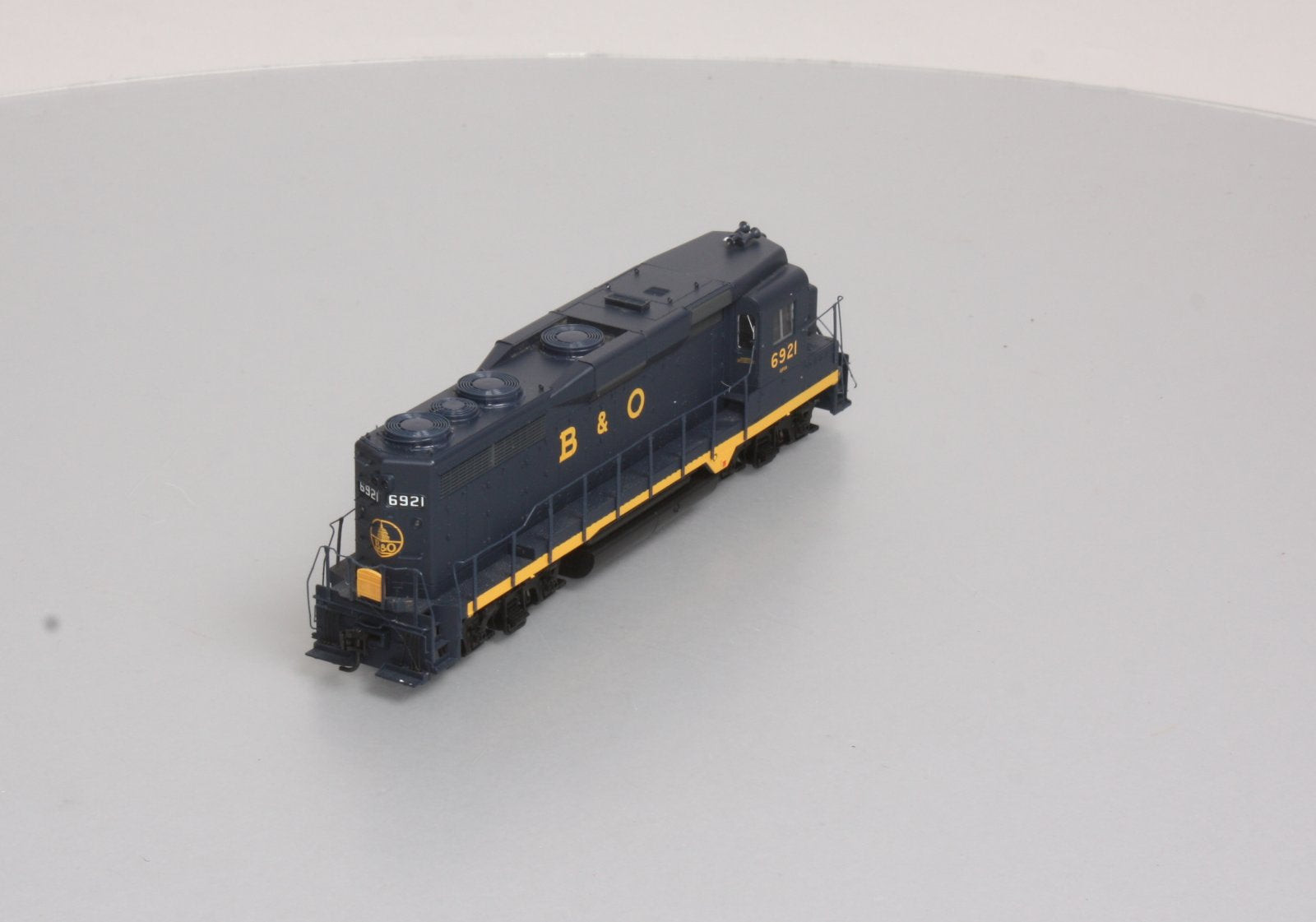 Proto 2000 21511 HO Baltimore & Ohio GP-30 Diesel Locomotive #6921