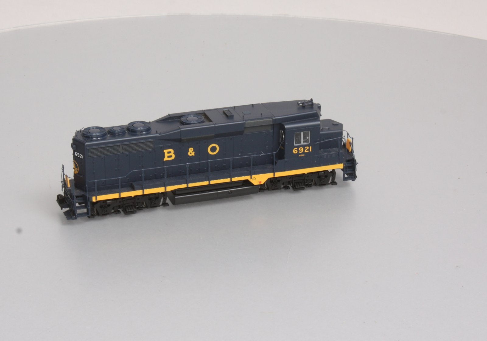 Proto 2000 21511 HO Baltimore & Ohio GP-30 Diesel Locomotive #6921