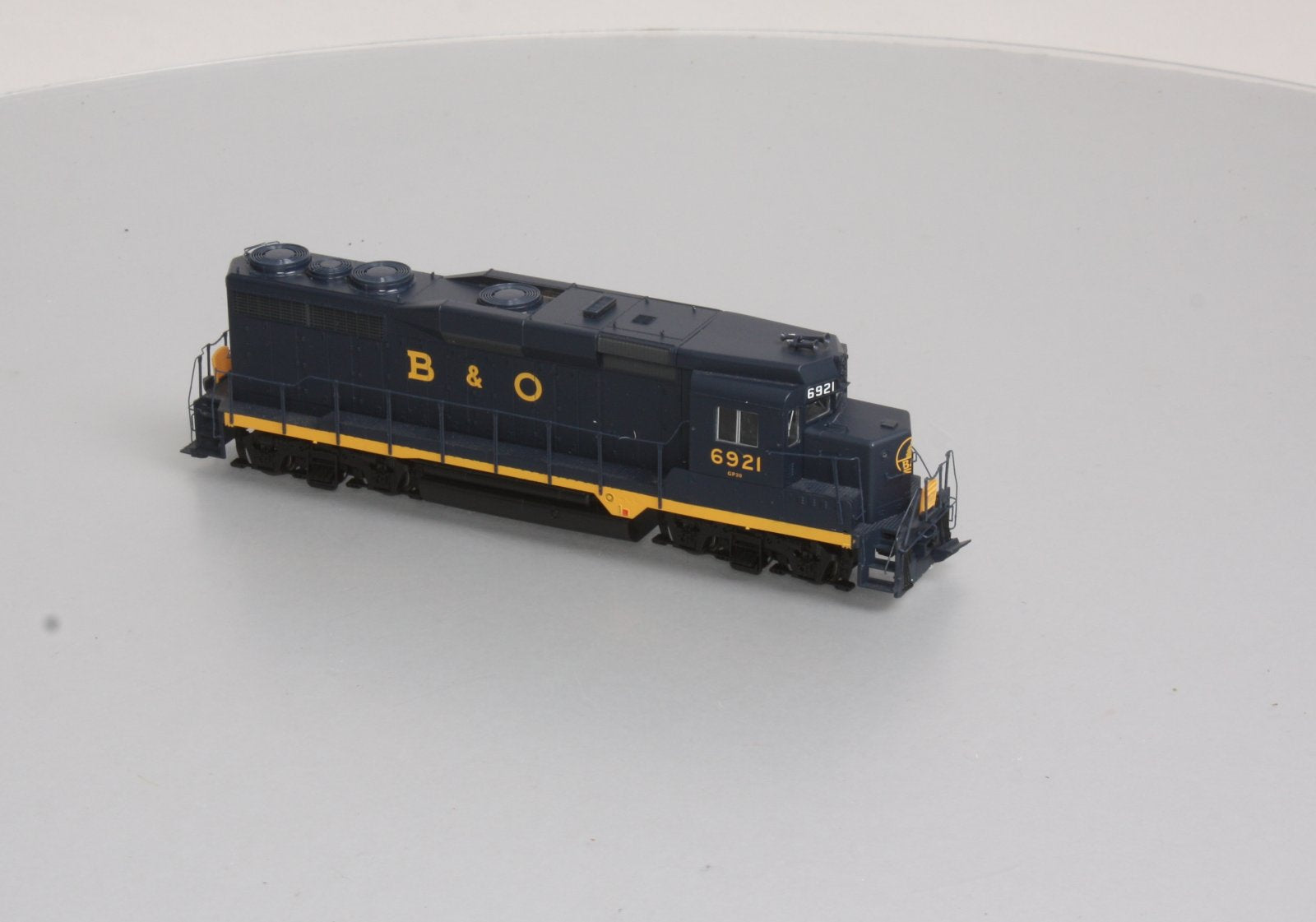 Proto 2000 21511 HO Baltimore & Ohio GP-30 Diesel Locomotive #6921