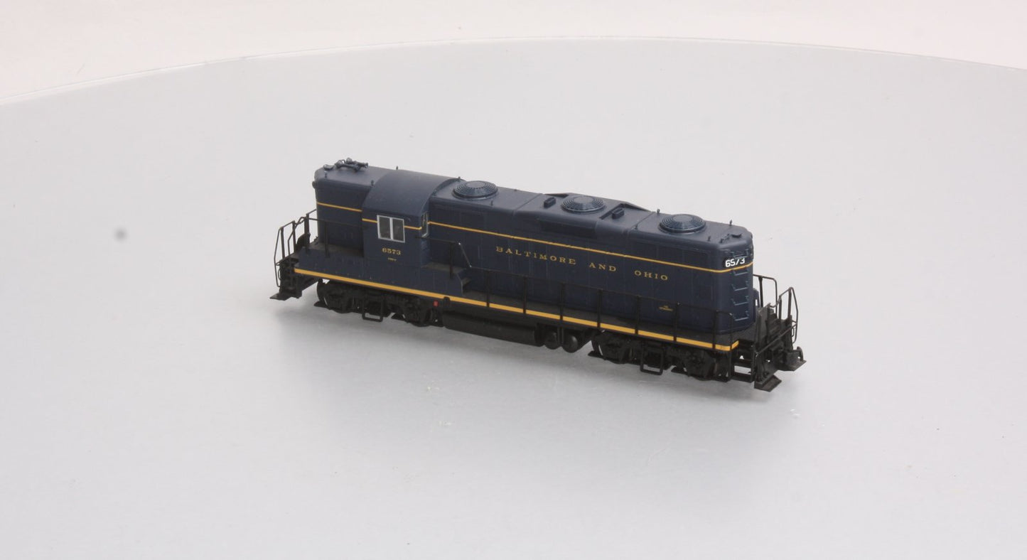 Proto 2000 21692 HO Scale Baltimore & Ohio Phase III GP9 Diesel Locomotive #6573