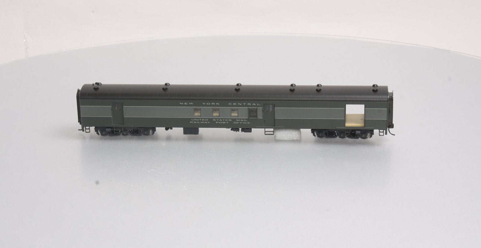 Walthers 932-9317 HO Scale NYC 20th Century Limited Baggage Mail Car LN/Box
