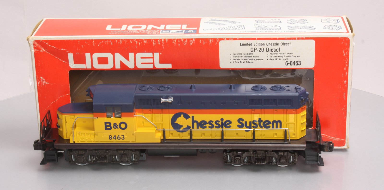 Lionel 6-8463 O Gauge Chessie System GP20 Diesel Engine LN/Box