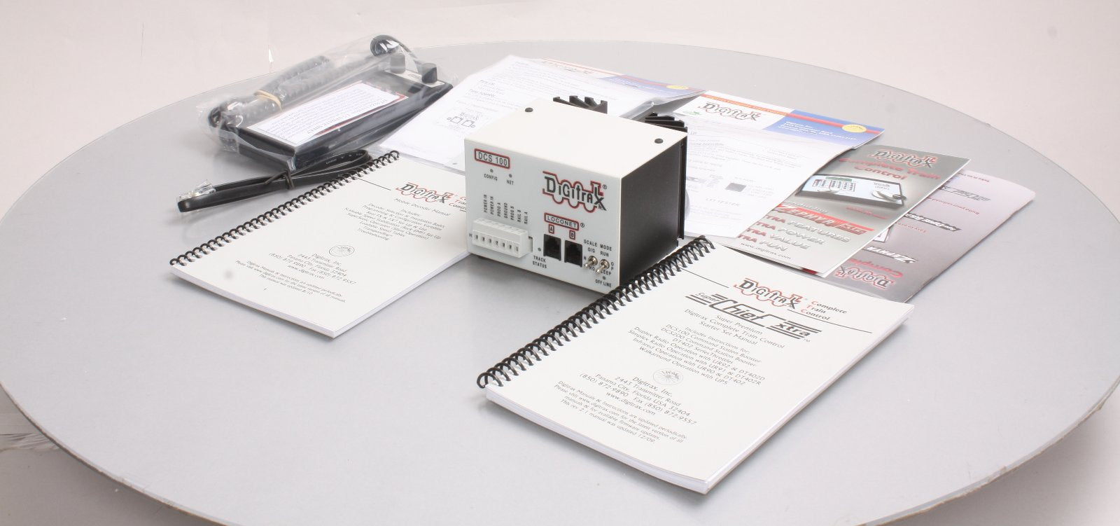 Digitrax SCFRE5A 5 Amp Super Chief Starter Set