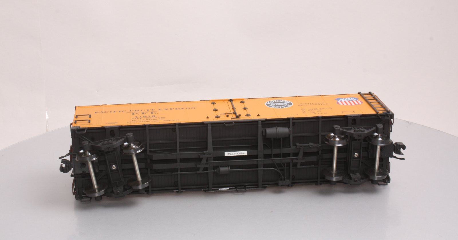 AMS AM32-503 G Scale Narrow Gauge PFE Double Herald Refrigerator Car #41616 EX/Box