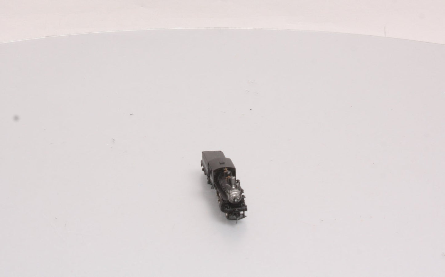 MicroTrains 16002 Z Scale Southern Pacific Steam Locomotive & Tender #1681