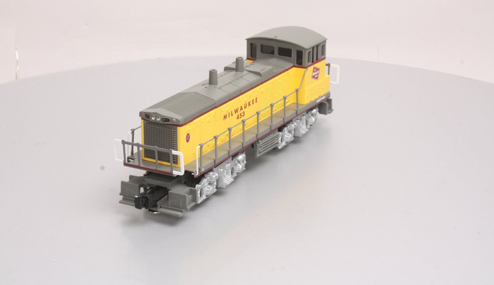 K-Line K2243-0435 O Milwaukee Diesel Locomotive with Horn #453 EX/Box