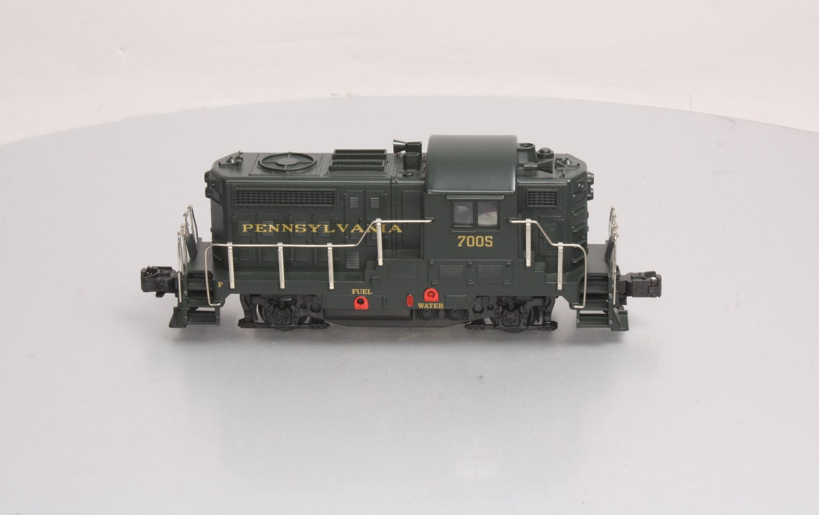 RMT 4153 O Gauge Pennsylvania GP Diesel Locomotive #7005 LN/Box